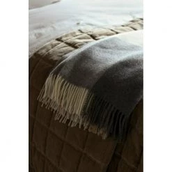 Lexington Herringbone Wool Throw Beige -Miinto Salgsbutikk unnamed file 2393