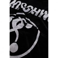 Moschino Towel With Logo Black 8 Moschino Towel With Logo Black -Miinto Salgsbutikk unnamed file 2655