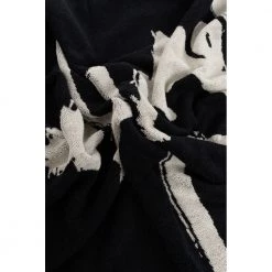 Y-3 Towel With Logo Black 9 Y-3 Towel With Logo Black -Miinto Salgsbutikk unnamed file 2676