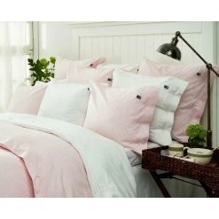 Lexington Pin Point Pillowcase Pink -Miinto Salgsbutikk unnamed file 2741