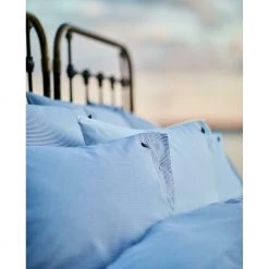 Lexington Pin Point Pillowcase Blue -Miinto Salgsbutikk unnamed file 2811