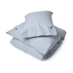 Lexington Pin Point Duvet Blue -Miinto Salgsbutikk unnamed file 2933