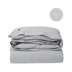 Lexington Pin Point Duvet Blue -Miinto Salgsbutikk unnamed file 2934