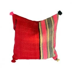 Tirillm Cushion Red -Miinto Salgsbutikk unnamed file 3018