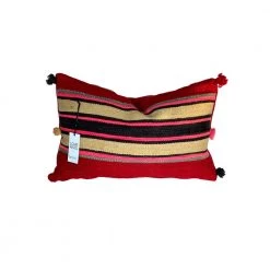 Tirillm Cushion Red -Miinto Salgsbutikk unnamed file 3021