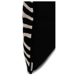 Tirillm ZEBRA HÅNDBRODERT PUTETREKK White 7 Tirillm ZEBRA HÅNDBRODERT PUTETREKK White -Miinto Salgsbutikk unnamed file 3290