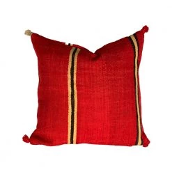 Tirillm Cushion Red -Miinto Salgsbutikk unnamed file 3853