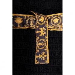 Versace Patterned Bathrobe Black -Miinto Salgsbutikk unnamed file 763