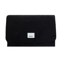 Burberry Changing Bag With Logo Beige -Miinto Salgsbutikk unnamed file 823